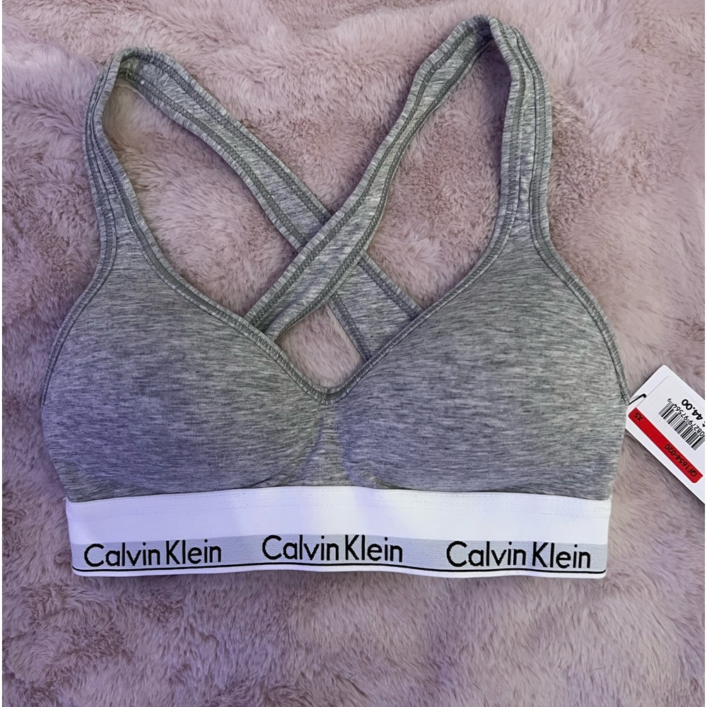 NWT Calvin Klein Sports Bra